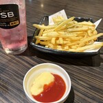 オリオン餃子 - ポテトフライ（マヨネーズ&ケチャップ）