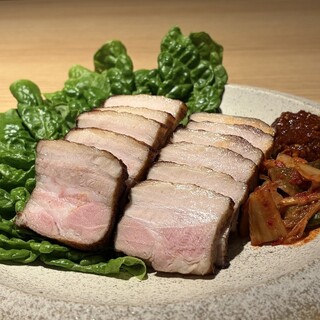 梅田韓国料理と二色鍋 かん菜_2