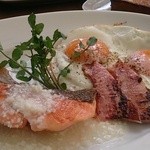 サーモングリル＋目玉焼き