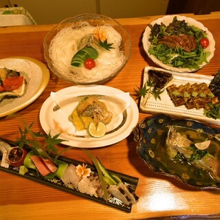 佐賀の恵みを贅沢に使用。旬を愉しむ“季節の料理コース”