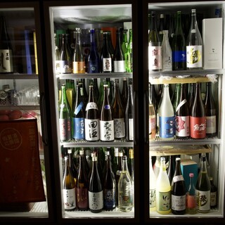 全国各地の銘酒や地酒、焼酎まで種類豊富なラインナップ
