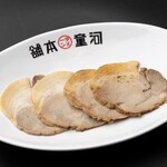 河童ラーメン本舗 - チャーシュー