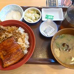 すき家 - 山かけうな丼（並盛）しじみ汁お新香セット