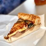 スターバックス・コーヒー - 料理写真:ベーコンとほうれん草のキッシュ 490円