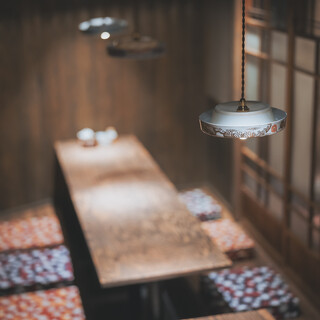 まるで100年前。昭和初期の酒場へ。