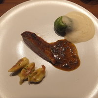 リョウリヤ ステファン パンテル - ほろほろ鳥とニョッキとキャベツ