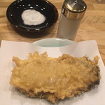 天ぷら てんかつ - 牡蠣の天ぷら。これが食べたくて来てしまうの。