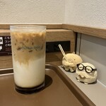 カフェ・ド・クリエ - ドリンク写真:黒蜜ラテ。
