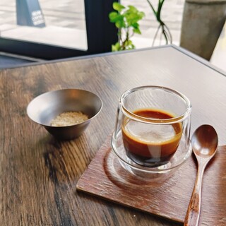 アーカム コーヒー ワークス_0