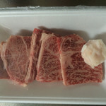 ミートショップ ヒロ - 上赤身焼肉（ｇ758円）。