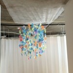 茶月斎 - 【2015年03月】入口、シャンデリアの様に下がっている店内。