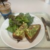 CITYSHOP - アボカドトーストプレート　　1089円
アイスカフェラテ　　　　　＋110円
合計　　　　　　　　　　　　1199円