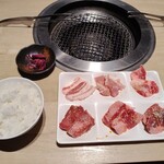 焼肉ホルモン光 - 料理写真:肉盛り6種セット