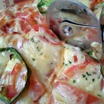 open kitchen 響家 - トマトとベーコンのピザ1500円