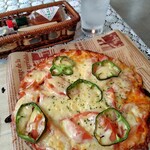 open kitchen 響家 - トマトとベーコンのピザ1500円