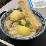釜たけうどん 三田親子丼 - 料理写真: