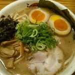 らーめん かいじ - かいじのラーメン（大盛）