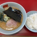ラーメン山岡家 - 料理写真: