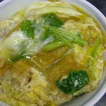 ちとせ - ちびつぬが注文したのは、かつ丼730円。
玉子の絶妙な半熟具合がたまりませ～ん！！
【注】2012年6月現在のメニューです。