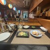 海人 - 落ち着く店内カウンター