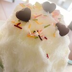 フェスタ！ - ふわふわミルクのかき氷の中にはカランカランアイスが入って2度楽しめます