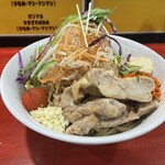 ラーメン鷹の目 - 料理写真: