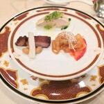筑紫樓 - 
