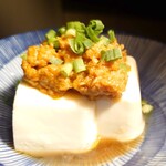 鉄板ホルモン 蟻月 - 料理写真:鶏そぼろ冷奴