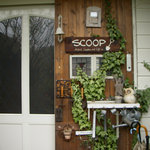 Scoop - 玄関もきれいに手入れされています
