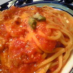La Manina - トマトソースの生パスタ（キタッラ） ﾄﾏﾄが濃厚で麺はﾓｯﾁﾘと良い食感。