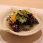 鮨 心白 - ナマコの和え物