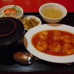 孔子餐店 - ランチＢのエビのチリソース煮のランチ(860円)