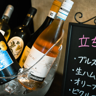本格的な味わいと立ち飲みの気軽さを融合させたドリンクをご用意