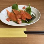 ココス - アペタイザーにサーモンマリネ。