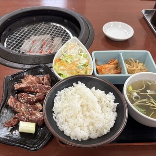 炭火焼肉やまと_0