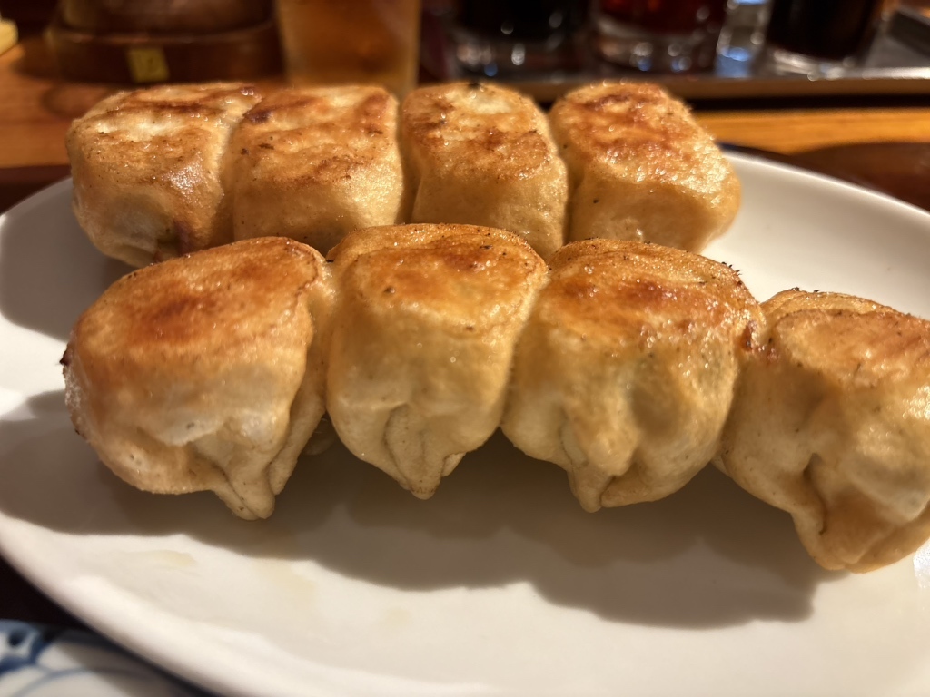 亀有 ホワイト 餃子