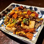 南方中華料理 南三 - 臘腸臭豆腐（燻製大腸・発酵豆腐）