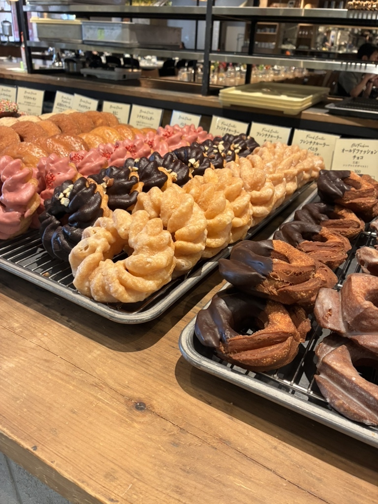 写真 : ラシーヌ ドーナツ & アイスクリーム 恵比寿店 （RACINE DONUT