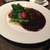 北新地 福多亭 The Ukai - ハンバーグランチ 同僚が注文