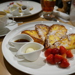 サラベス - フラッフィーフレンチトースト