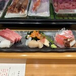 亀七寿司 - 