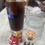 源蔵本店 - 外が暑かったので、まずはコーラとお水で♡