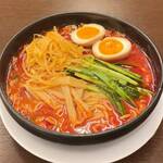 来来亭 - 料理写真:旨辛麺