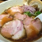 追い鰹醤油ちゃーしゅーめん