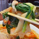 ラーメン 魁力屋 - 野菜リフト