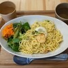 HALE LUANA - エビとアボカドの塩レモンパスタ