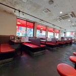 ラーメン 魁力屋 - 店内