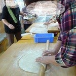 そば処　勉強屋 - 伸ばしていきます