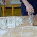 そば処　勉強屋 - 全員で切ります！！太さがバラバラ