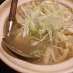 杏仁荘 - レモンのスープ炊き餃子☆☆☆720円！　レモンまで美味しー